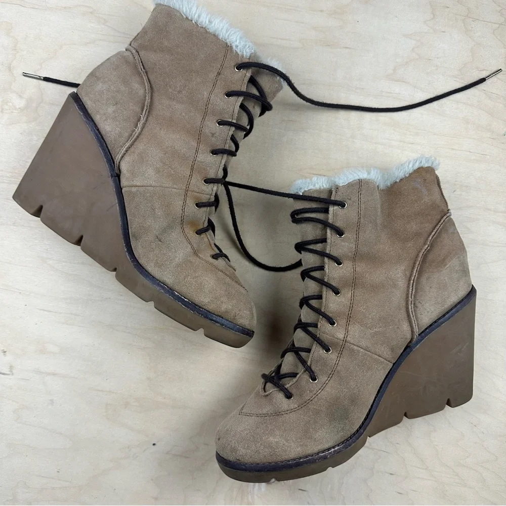Michael Kors wedge Boots with Fur Trim